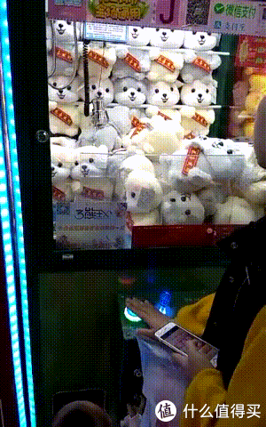 娃娃机除了抓力,其实带弯钩的爪子也很重要咧!