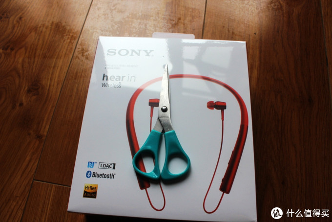索尼的那一抹朱砂红,sony 索尼 MDR-EX750BT 入耳式无线蓝牙耳机 初体验