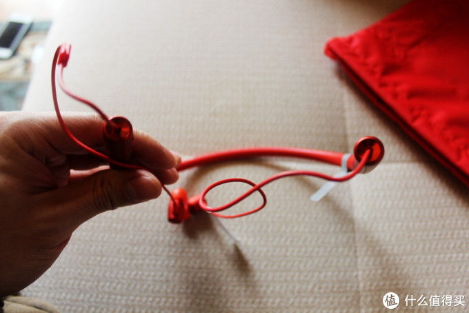 索尼的那一抹朱砂红,sony 索尼 MDR-EX750BT 入耳式无线蓝牙耳机 初体验