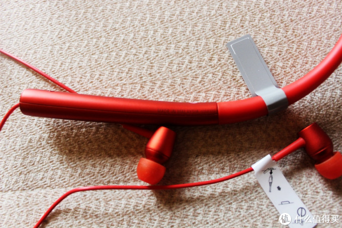 索尼的那一抹朱砂红,sony 索尼 MDR-EX750BT 入耳式无线蓝牙耳机 初体验