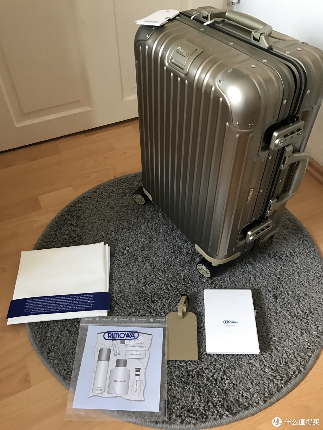 白银换真金—RIMOWA  TOPAS TITANIUM 53 登机箱开箱晒单