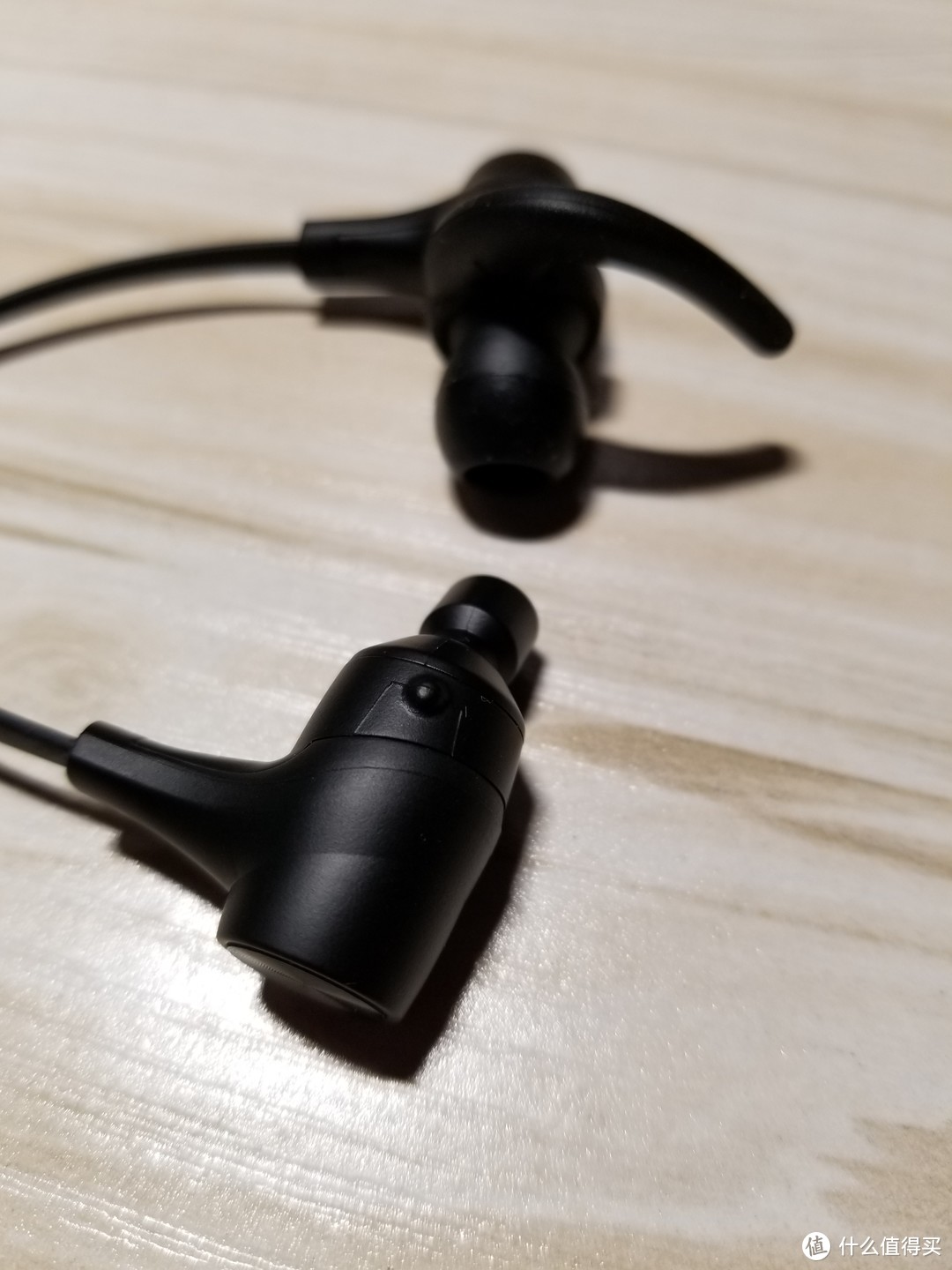 无拘无束的游戏精灵——雷柏VM300蓝牙游戏耳机