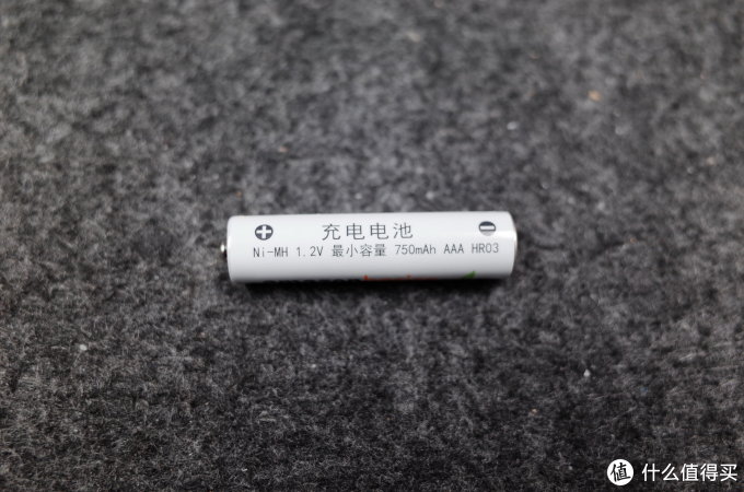 AmazonBasics 亚马逊 倍思 白色绿叶标 5号、7号镍氢充电电池 开箱