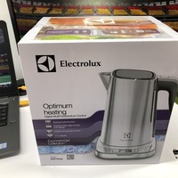 伊莱克斯 EEK7804S 电热水壶外观展示(滤网|把手|内壁|底座|显示屏)