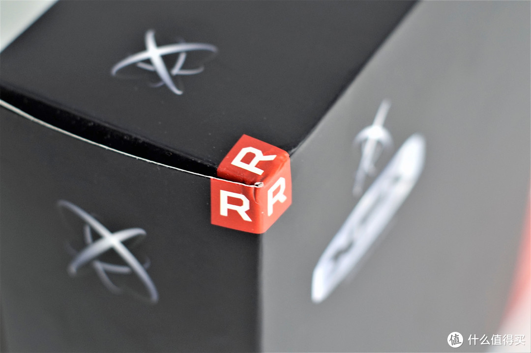A卡信仰—XFX 讯景 Radeon RX Vega64 显卡 开箱