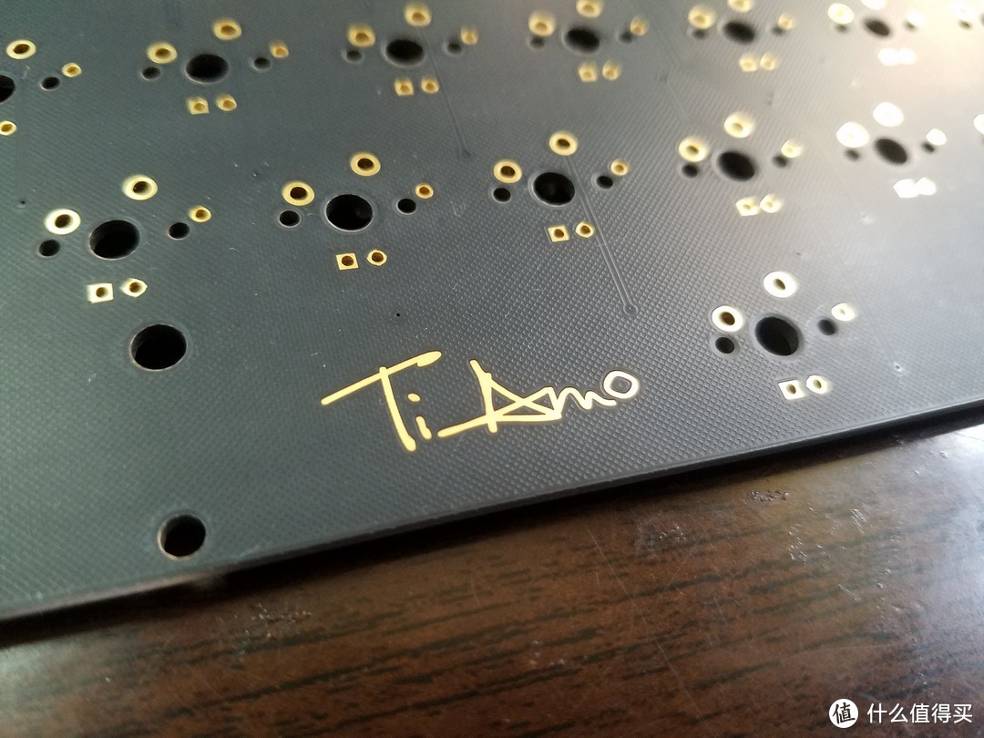 传说中的键圈毒物—Tiamo 客制化 键盘 套件 开箱