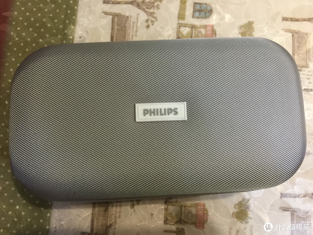 胡茬清理持久战—Philips 飞利浦 S7740/69 电动剃须刀 + 赠品Samsonite 新秀丽 双肩背包 + 京东降价保护