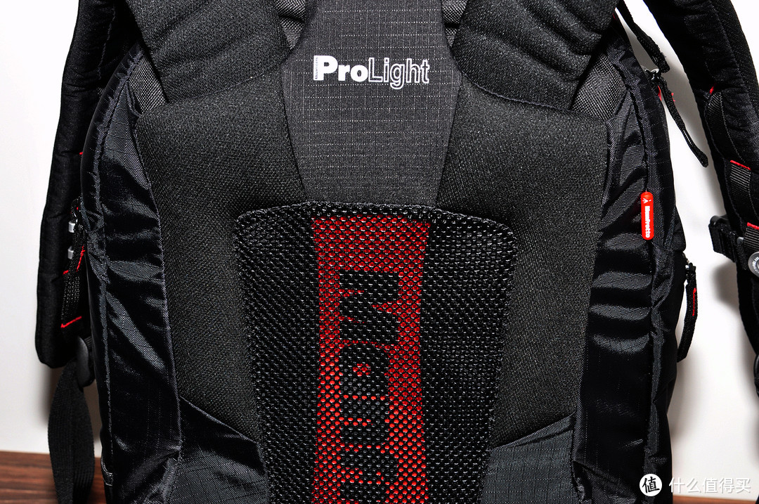 你真的很能“装”——曼富图Pro Light大黄蜂230摄影双肩背包评测