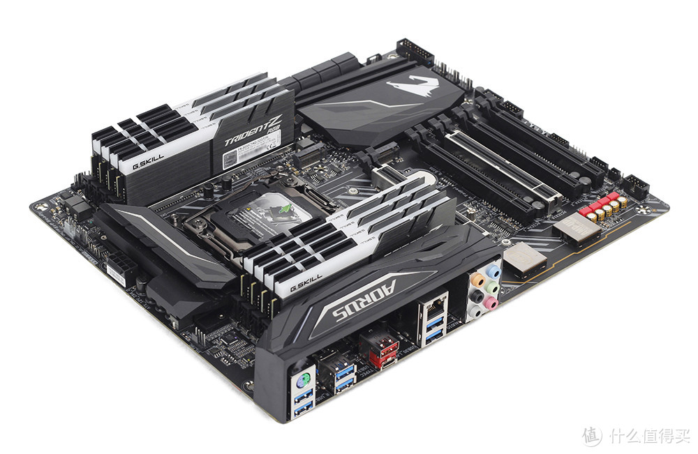 #原创新人# 此“雕牌”非彼“雕牌”：GIGABYTE 技嘉 AORUS X299 Gaming 3 主板 & 1080Ti 显卡搭建信仰主机