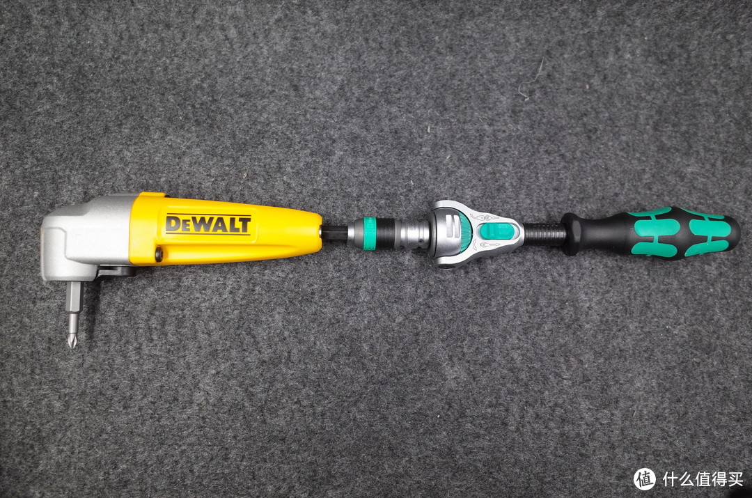 #晒单大赛#  DEWALT 得伟 DWARA100 直角转接头