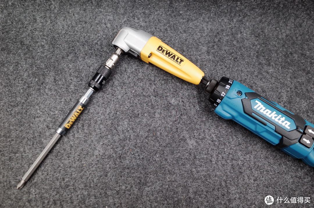 #晒单大赛#  DEWALT 得伟 DWARA100 直角转接头