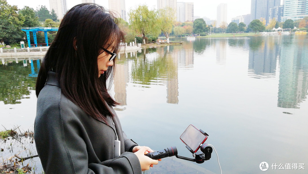 森海塞尔 AMBEO SMART HEADSET 3D录音耳机：悦耳，更悦心。