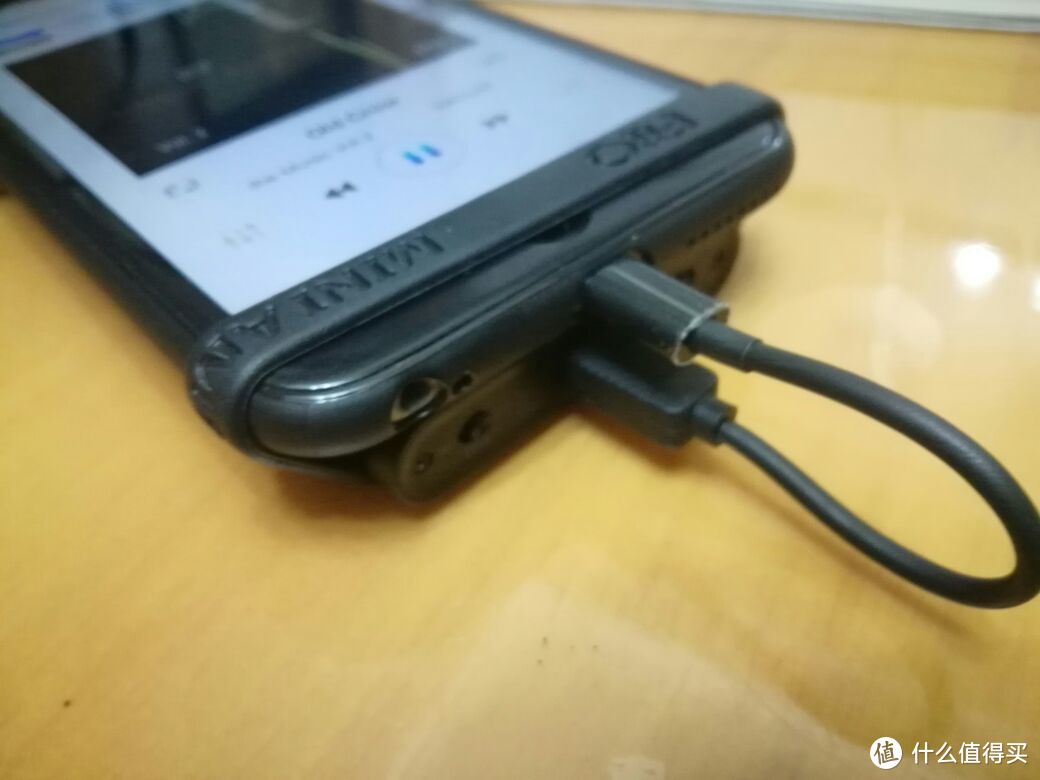 低端掀翻自家旗舰？试玩Fiio 飞傲 Q1 MarkII 耳放解码