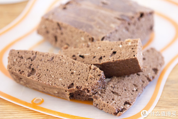 微波炉能代替烤箱吗？3分钟用微波炉就能做好一款圣诞蛋糕