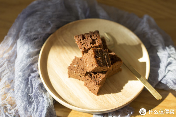 微波炉能代替烤箱吗？3分钟用微波炉就能做好一款圣诞蛋糕