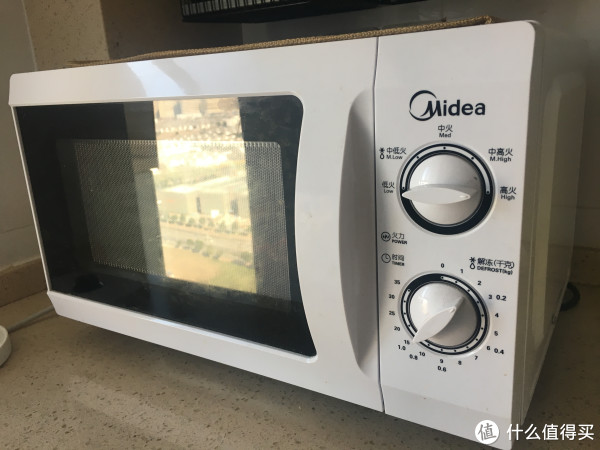 微波炉能代替烤箱吗？3分钟用微波炉就能做好一款圣诞蛋糕