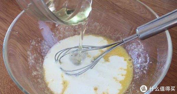 微波炉能代替烤箱吗？3分钟用微波炉就能做好一款圣诞蛋糕