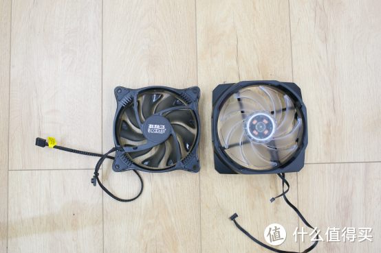 #晒单大赛#中端风冷的对决！PCCOOLER 超频三 东海争霸 & Cooler Master 酷冷至尊 T610P CPU散热器 对比