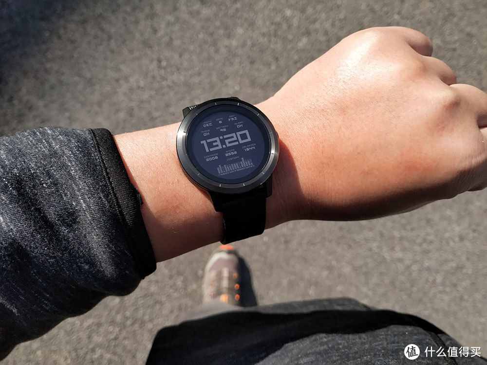 令人期待的支付功能，Garmin vívoactive 3 智能运动手表