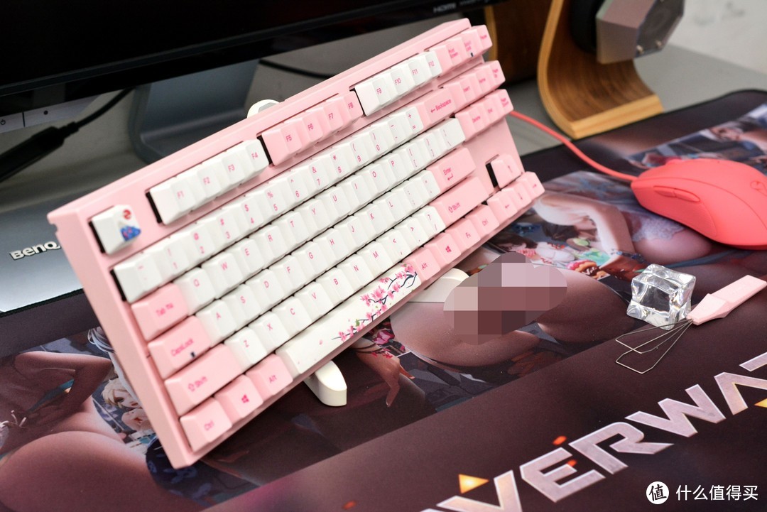 #晒单大赛#双11就买了把网红键盘：Varmilo 阿米洛 樱 87键机械键盘 开箱分享