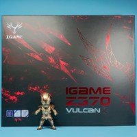 七彩虹 iGame Z370 VulcanX 主板外观展示(数据线|配色|接口|插槽|散热贴)