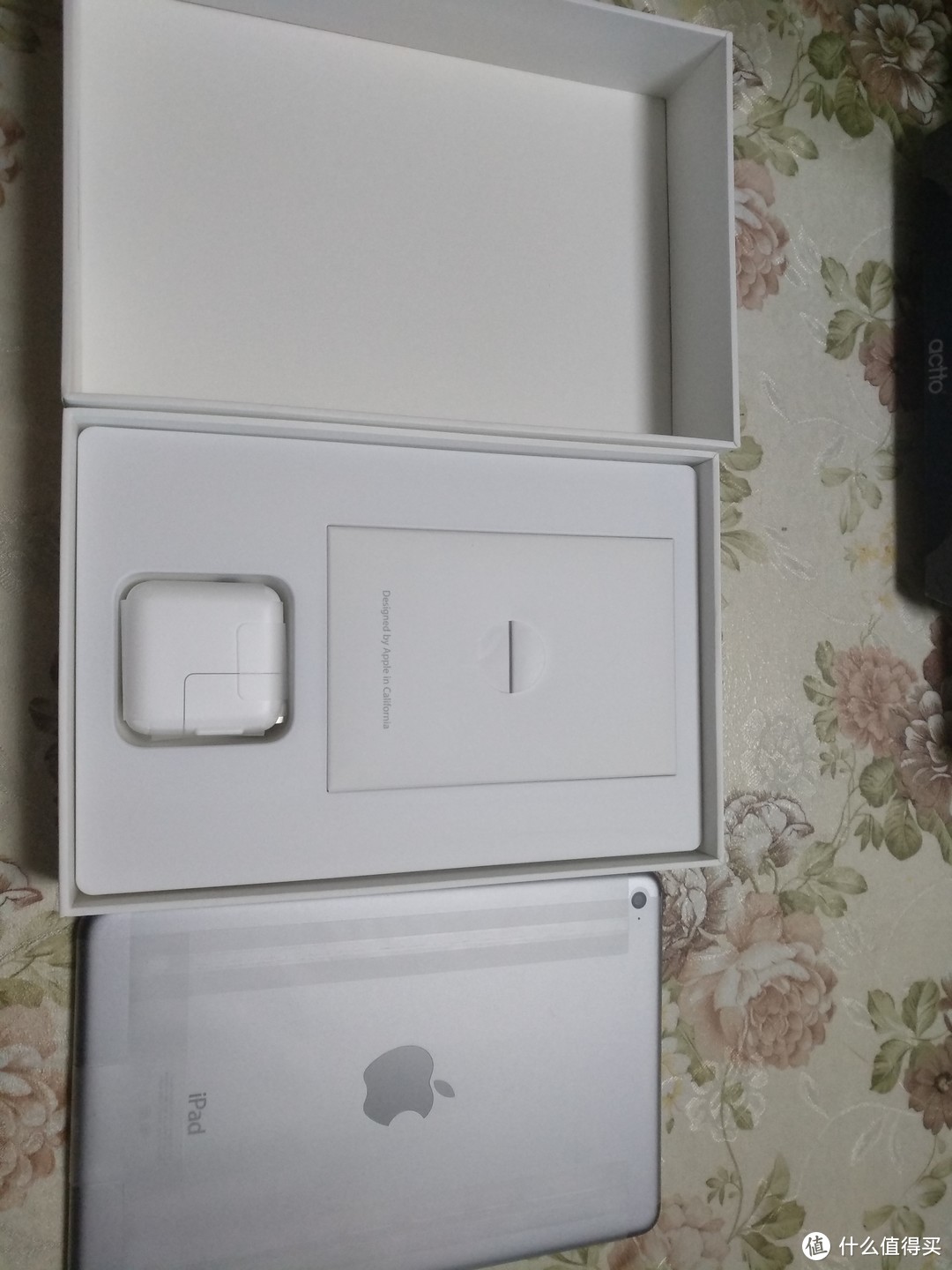 抓住mini的尾巴吧—Apple 苹果 iPad mini4 平板电脑 开箱