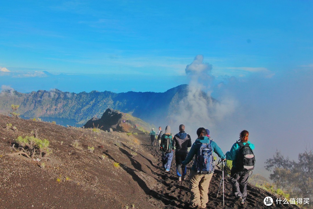 巴厘岛火山喷发？拜托，去印尼不就应该去看火山吗？