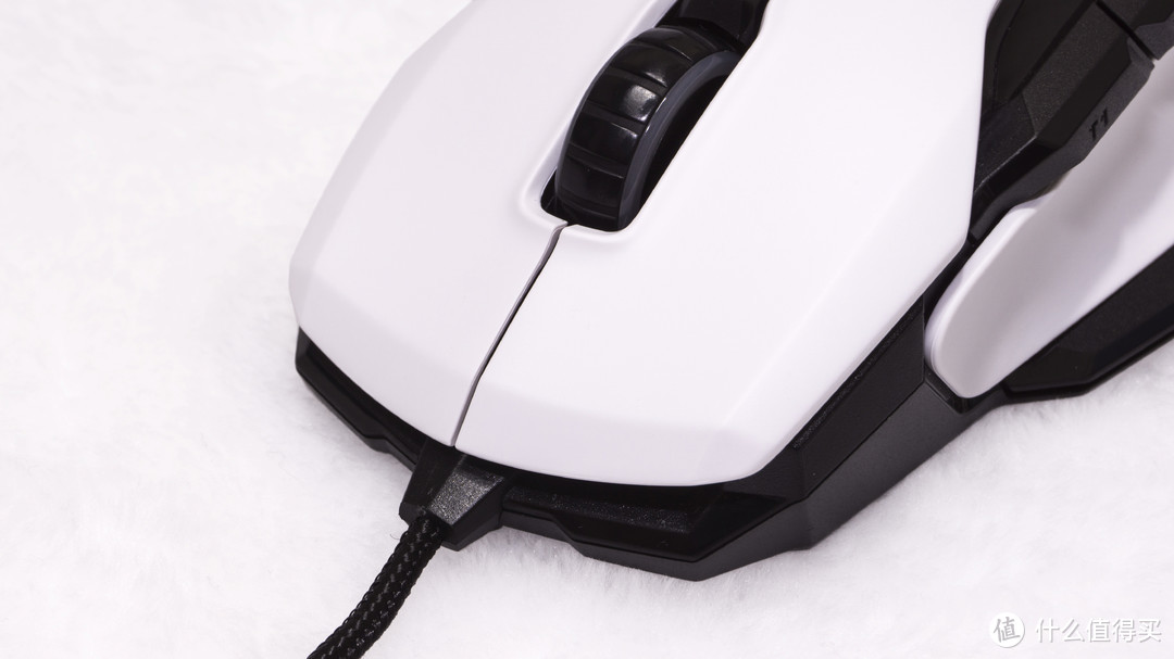 兼顾手感和灯效的进化：ROCCAT 冰豹 AIMO 游戏鼠标 评测
