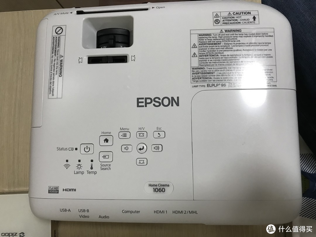 #晒单大赛#黑五战果：EPSON 爱普生 Home Cinema 1060(CH-TW650) 投影机 开箱