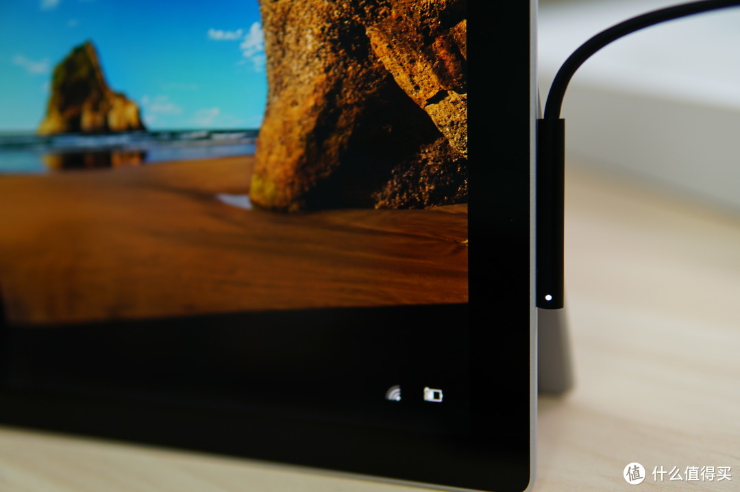 屏幕竟然倒退?—新Surface Pro二合一平板电脑开箱与Surface Pro4对比