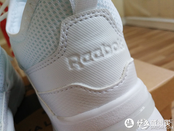 入手 Reebok 锐步 陈伟霆 同款白鞋 晒单