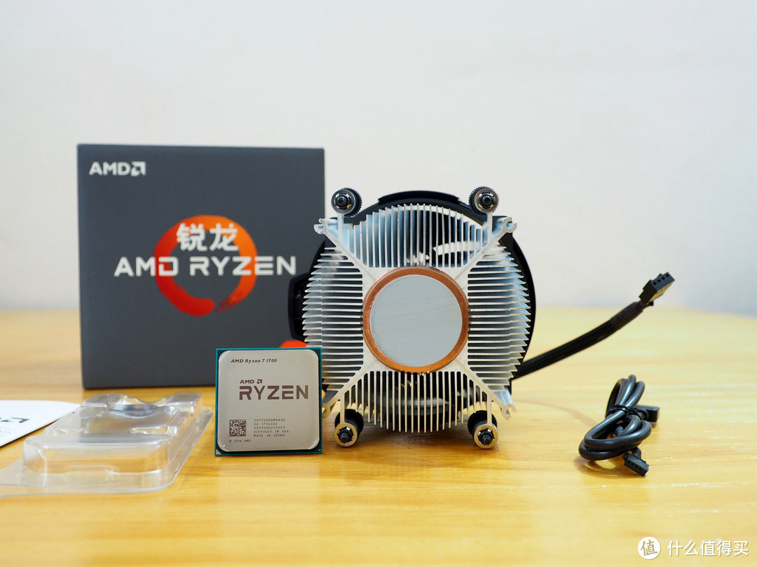 #晒单大赛#友情装机系列：那就给你1W8！——AMD Ryzen 1700 CPU + ASUS 华硕 X370F 主板 + Dataland 迪兰 RX VEGA 64 黑风 显卡 + ASUS 华硕 XG27VQ 显示器 体验