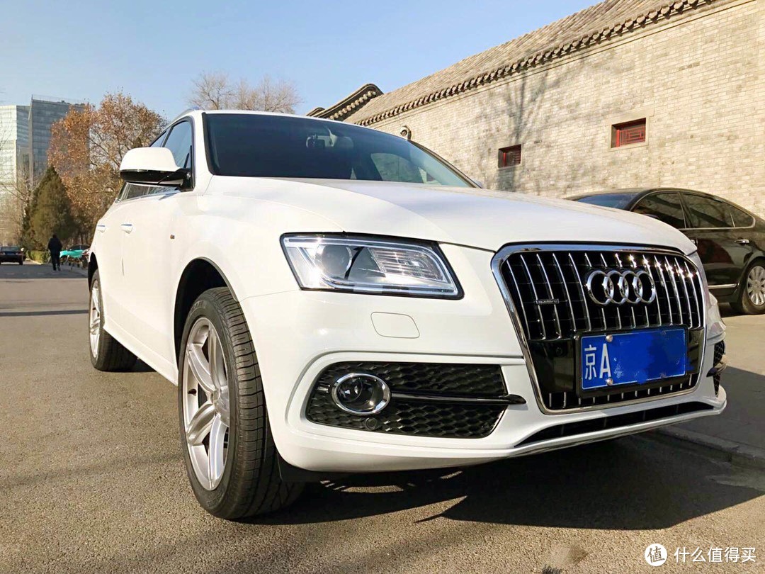 Q5 45TFSI Quattro右前侧照