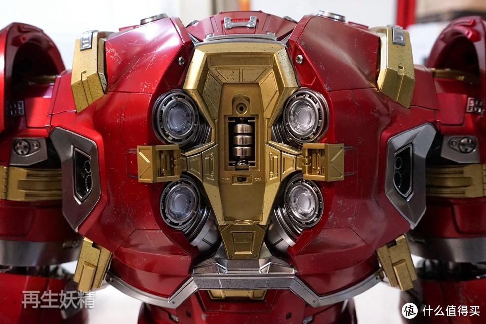 Hot Toys 钢铁侠 反浩克 （Hulkbuster）装甲 开箱、初体验