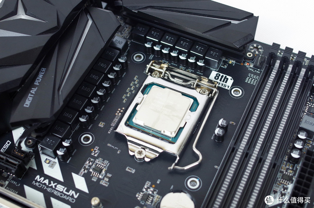 Intel 英特尔 i5-8600K CPU + MAXSUN 铭瑄 1070Ti 显卡 装机