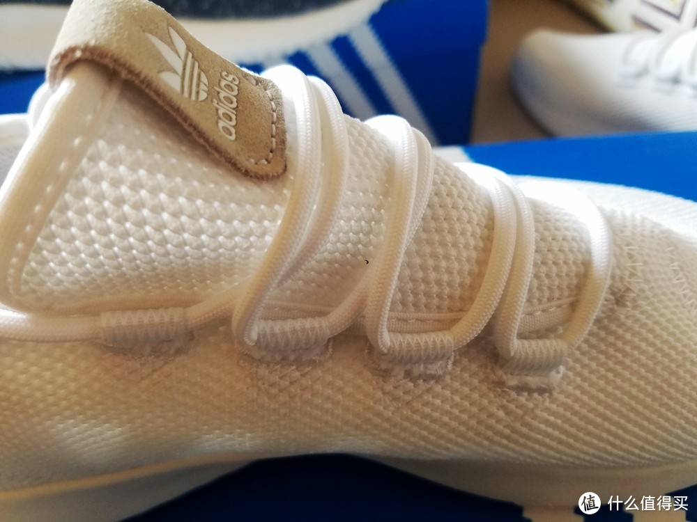 左手一双白，右手一双蓝：记Adidas 阿迪达斯 三叶草 小椰子 TUBULAR SHADOW 运动鞋 开箱体验