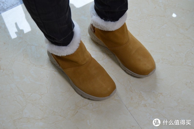 不一样的雪地靴：Skechers 斯凯奇 轻质反毛皮短筒雪地靴 晒单