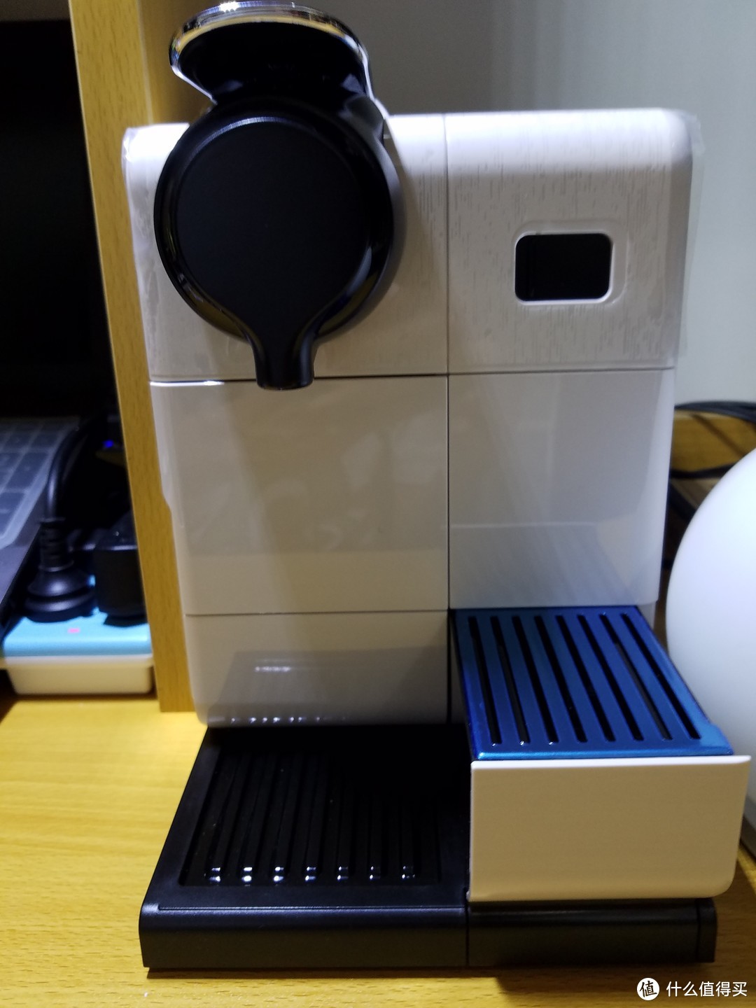 #晒单大赛#每天一份好心情，NESPRESSO 奈斯派索 Lattissima-Touch EN550和新人迎新礼