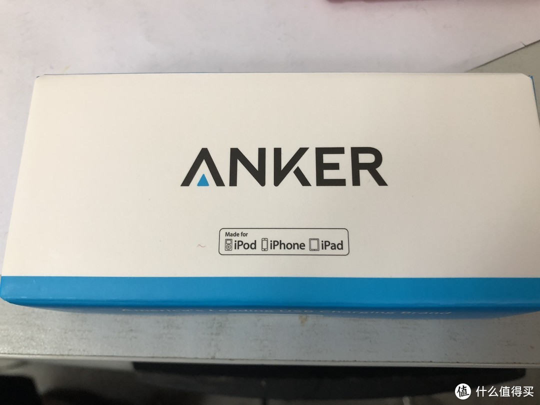 红色系的吸睛款--anker iphone 手机充电线评测