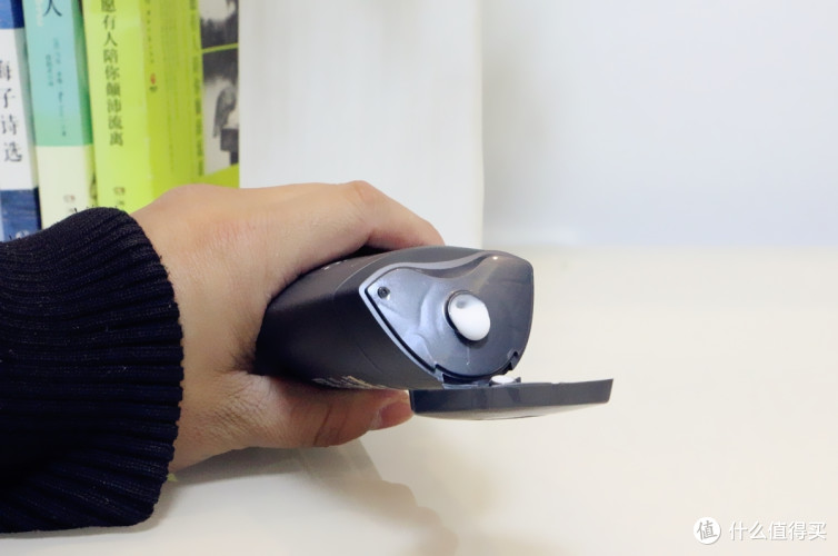 冬天皮肤干燥、头发油腻?这个男士护理或许能