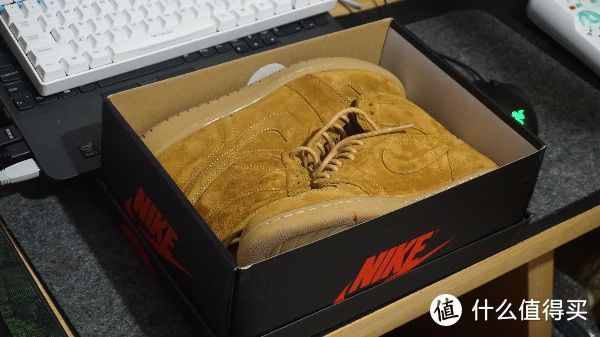 #晒单大赛#入手了一双耐克的大黄靴 AIR JORDAN 1 RETRO HIGH OG WHEAT