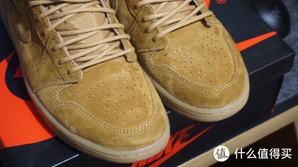 #晒单大赛#入手了一双耐克的大黄靴 AIR JORDAN 1 RETRO HIGH OG WHEAT