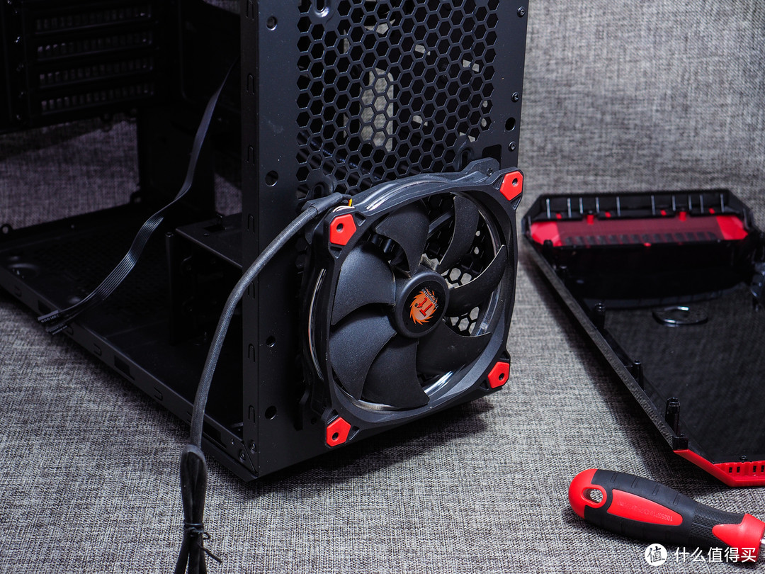 让CoolerMaster 酷冷至尊 Lite3.1来拯救傻大黑粗—小白终于换掉了他的破机箱