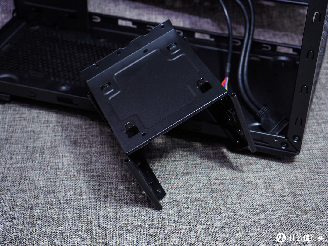 让CoolerMaster 酷冷至尊 Lite3.1来拯救傻大黑粗—小白终于换掉了他的破机箱