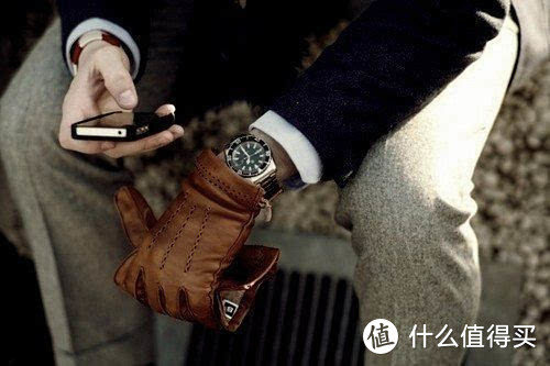 寒冬也要美得有格调，送你一副又温暖又好看的手套