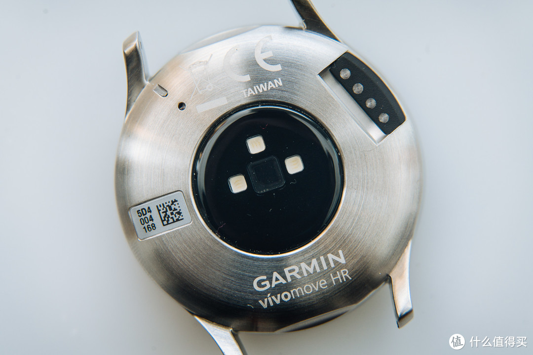 易搭配的生活型智能腕表：Garmin Vivomove HR