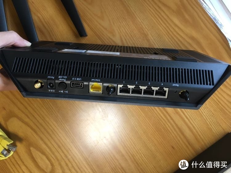 稳定压倒一切—NETGEAR 美国网件 R7000P 无线路由 开箱