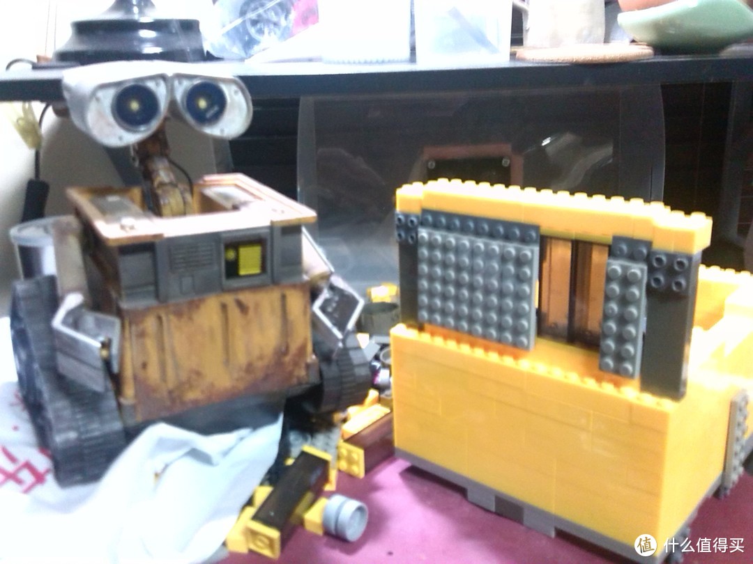 用一斤国产积木打造了一个Wall-E