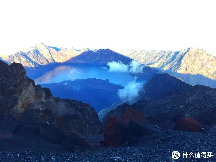 南纬8°，水火亦能相融—漫游龙目岛，登顶林贾尼