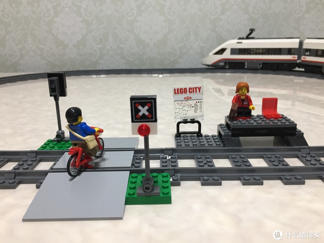 LEGO 乐高 CITY系列 60051 高速客运列车 拼搭